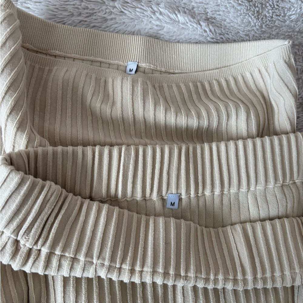 Beige Ribbed Two-Piece Set - Picture 3 of 7